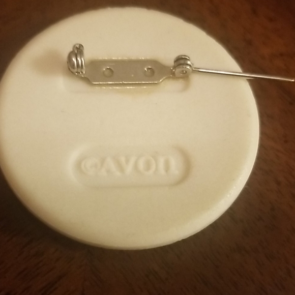 Vintage Avon floral brooch PM 135A - Picture 2 of 3